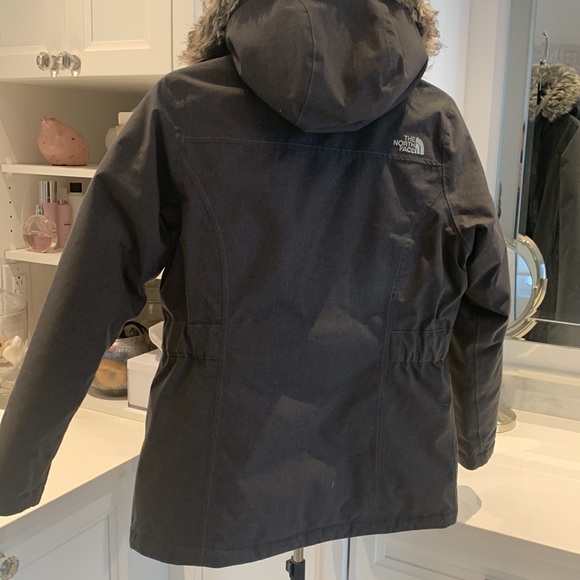 The North Face girl winter jacket - Picture 9 of 9